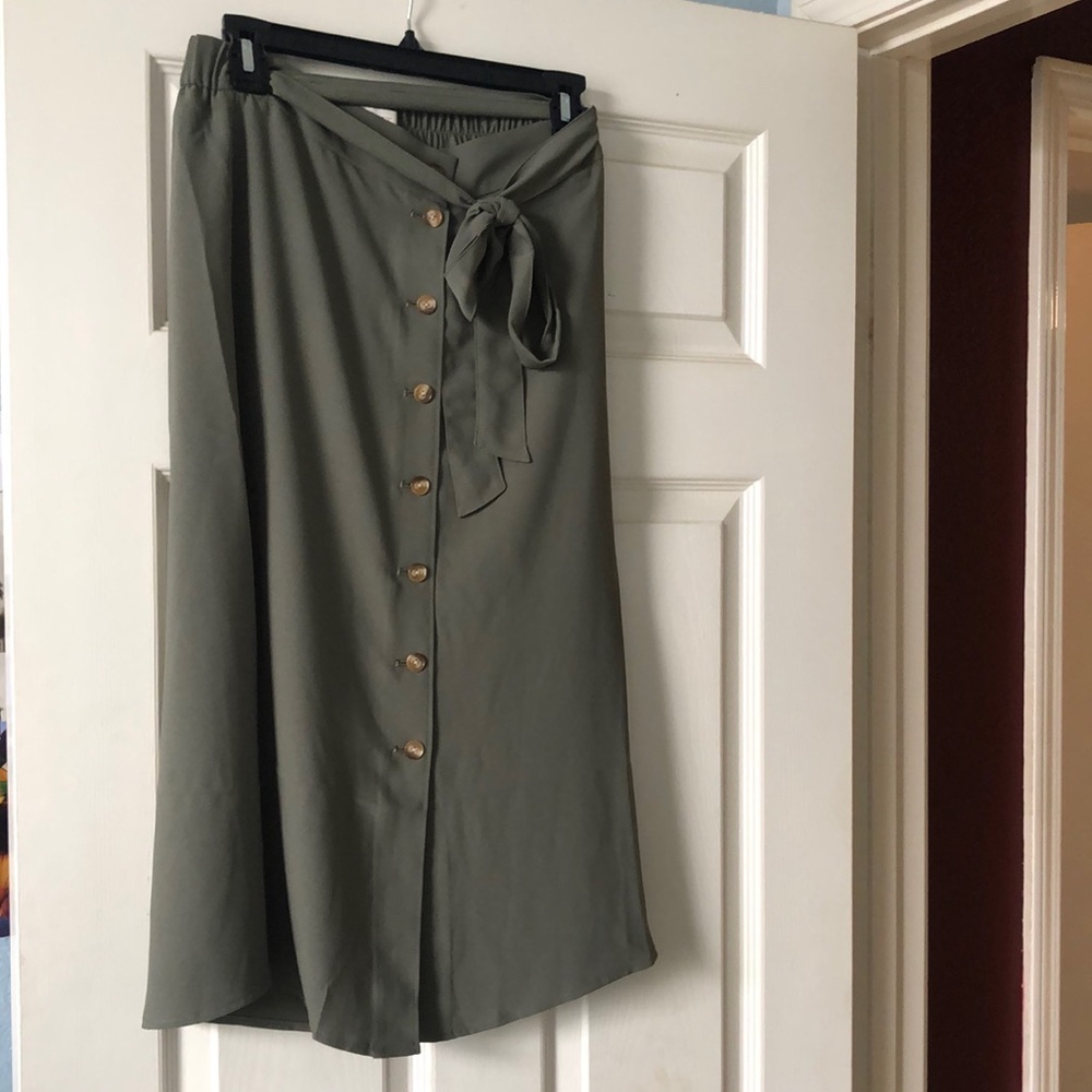 Olive green chiffon midi skirt